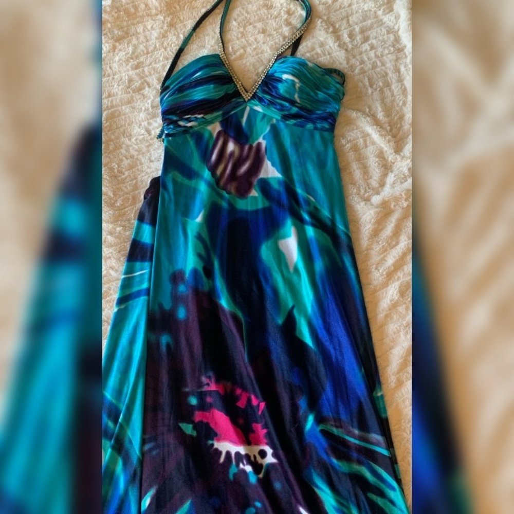 Morgan & Co. Halter-top formal dress, 3/4